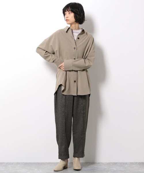 LAKOLE（ラコレ）の「トーナルステッチオーバーサイズシャツ / LAKOLE（シャツ/ブラウス・レディース・ライトベージュ/ブルー/アイボリー・SMALL/MEDIUM）」の6枚目の写真