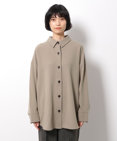 LAKOLE（ラコレ）の「トーナルステッチオーバーサイズシャツ / LAKOLE（シャツ/ブラウス・レディース・ライトベージュ/ブルー/アイボリー・SMALL/MEDIUM）」の14枚目の写真