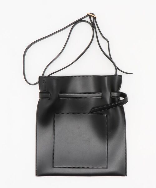 DouDou（ドゥドゥ）の「【再入荷】ベルトモチーフポシェット（ショルダーバッグ・レディース・ブラック/グレイッシュベージュ・FREE）」の4枚目の写真