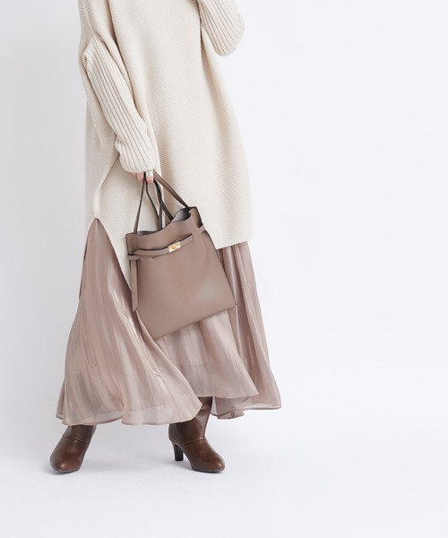 DouDou（ドゥドゥ）の「【再入荷】ベルトモチーフポシェット（ショルダーバッグ・レディース・ブラック/グレイッシュベージュ・FREE）」の8枚目の写真