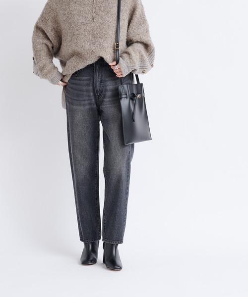 DouDou（ドゥドゥ）の「【再入荷】ベルトモチーフポシェット（ショルダーバッグ・レディース・ブラック/グレイッシュベージュ・FREE）」の18枚目の写真