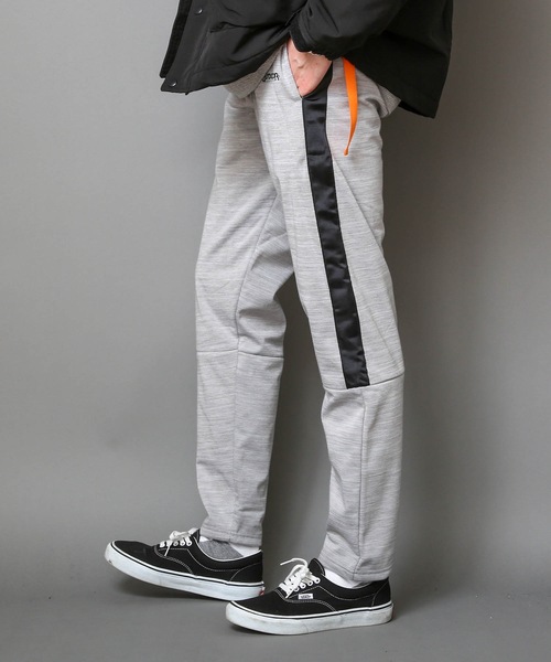 OUTDOOR PRODUCTS（アウトドアプロダクツ）の「【OUTDOOR PRODUCTS】防風裏フリース　ストレッチジョガーパンツ　サイドライン入り　テーパードシルエット（スウェットパンツ・メンズ・チャコールグレー/ブラック/グレー/スミクロ・SMALL/MEDIUM/LARGE/X-LARGE）」の19枚目の写真
