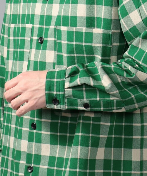 CABaN キャバン　グリーン　シャツ　半そで　襟付き CABaN コットン Green Showerプリント ハーフ