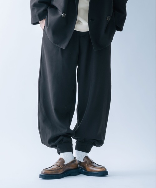 epnok（エプノック）の「ストレッチツイルワイドパンツ(SET UP)（その他パンツ・メンズ・グレイッシュベージュ/ブラック/ブルー・LARGE/MEDIUM）」の2枚目の写真