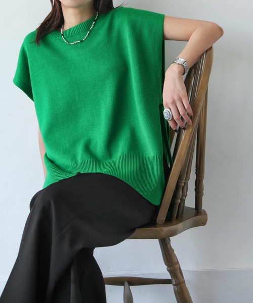 Chillfar（チルファー）の「天竺編みサイドリボンニットベスト（ベスト・レディース・ブラック/ベージュ/ブラウン/グレー/アイボリー/ブルーグレー/モカ/カーキ/オレンジ/グリーン/オフホワイト・FREE）」の10枚目の写真