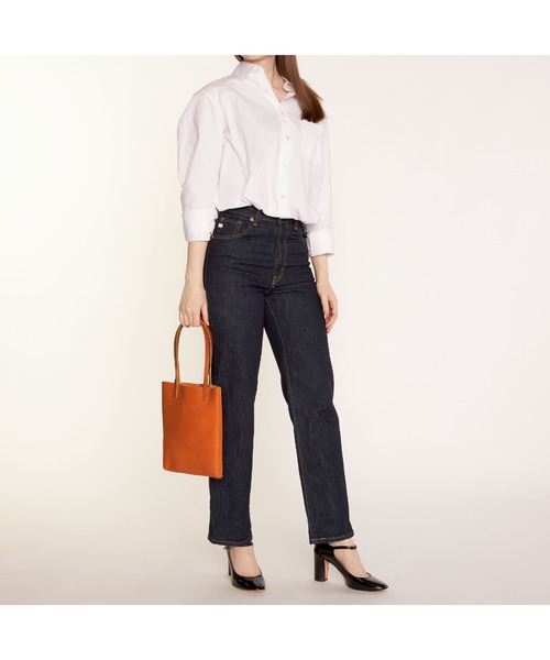IL BISONTE(イルビゾンテ)の「IL BISONTE / ORIGINAL LEATHER / トートバッグ(トートバッグ・レディース・ブラック/ダークブラウン/グレー/ライトブラウン/ナチュラル/オリーブ/ネイビー/グリーン/レッド/オレンジ/レンガ・FREE)」の21枚目の写真