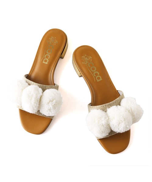 coca（ANDEX shoes product）（コカ）の「coca / コカ ポンポン飾り付き エスニック スリッパミュール ワンベルト 121025（サンダル・レディース・ベージュ/グレー/ネイビー・23.5cm/23cm/24.5cm/24cm/22.5cm）」の4枚目の写真