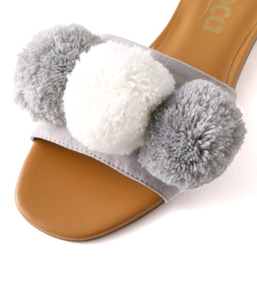 coca（ANDEX shoes product）（コカ）の「coca / コカ ポンポン飾り付き エスニック スリッパミュール ワンベルト 121025（サンダル・レディース・ベージュ/グレー/ネイビー・23.5cm/23cm/24.5cm/24cm/22.5cm）」の12枚目の写真
