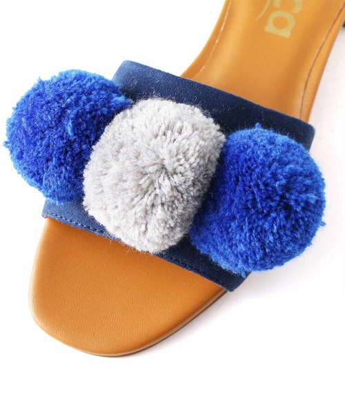 coca（ANDEX shoes product）（コカ）の「coca / コカ ポンポン飾り付き エスニック スリッパミュール ワンベルト 121025（サンダル・レディース・ベージュ/グレー/ネイビー・23.5cm/23cm/24.5cm/24cm/22.5cm）」の8枚目の写真