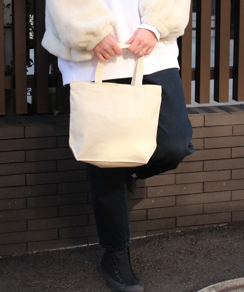 United Athle(ユナイテッドアスレ)の「【UNITED ATHLE】ユナイテッドアスレ ヘビーコットンキャンバストートバッグ Sサイズ 1460(トートバッグ・レディース・ブラック/ベージュ系1/ナチュラル/ネイビー/ベージュ系3/ベージュ系2/ライトグレー/ベージュ系4/レッド・S)」の12枚目の写真