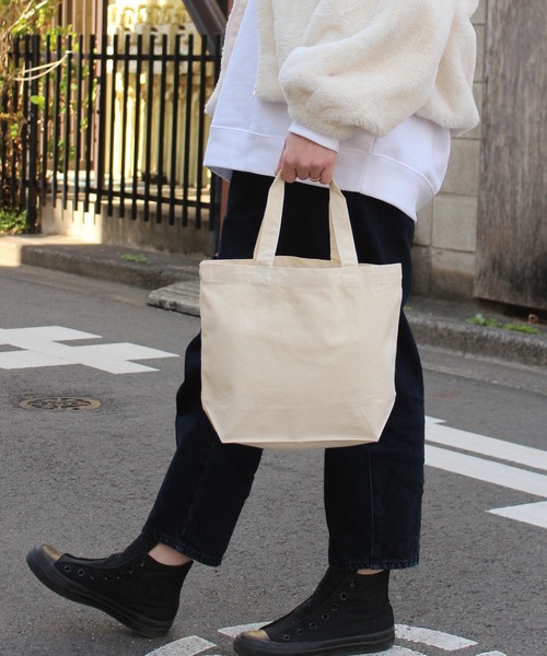 United Athle(ユナイテッドアスレ)の「【UNITED ATHLE】ユナイテッドアスレ ヘビーコットンキャンバストートバッグ Sサイズ 1460(トートバッグ・レディース・ブラック/ベージュ系1/ナチュラル/ネイビー/ベージュ系3/ベージュ系2/ライトグレー/ベージュ系4/レッド・S)」の22枚目の写真