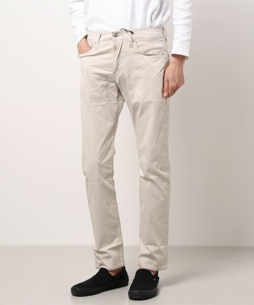 Levi's（リーバイス）の「【LEVI'S/リーバイス】５０２ＣＯＯＬ（清涼感のある着心地）カラー パンツ　テーパードシルエット（その他パンツ・メンズ・ブラック/ベージュ/オフホワイト・32inch/30inch/28inch/34inch/31inch/29inch/33inch）」の2枚目の写真