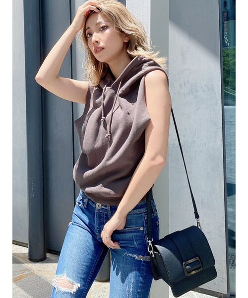 GYDA（ジェイダ）の「【セットアップ着用可】ダメージノースリーブパーカー（Tシャツ/カットソー・レディース・アイボリー/グレー/チャコールグレー/ベージュ・FREE）」の20枚目の写真