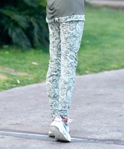 ROXY（ロキシー）の「ROXY/ロキシー 水陸両用ハイウエスト  フィットネスレギンス   RLY212626T（レギンス/スパッツ・レディース・カーキ/パープル/ネイビー・M/S）」の19枚目の写真