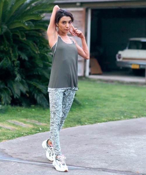 ROXY（ロキシー）の「ROXY/ロキシー 水陸両用ハイウエスト  フィットネスレギンス   RLY212626T（レギンス/スパッツ・レディース・カーキ/パープル/ネイビー・M/S）」の21枚目の写真