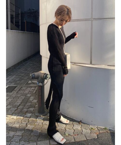 EMODA（エモダ）の「リンクルニットワンピース（ワンピース・レディース・ブラック/ブルー/オレンジ・FREE）」の17枚目の写真