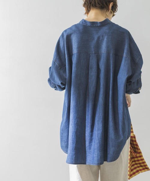 URBAN RESEARCH（アーバンリサーチ）の「バンドカラーデニムシャツ（シャツ/ブラウス・レディース・アイボリー/ブルー・FREE）」の6枚目の写真