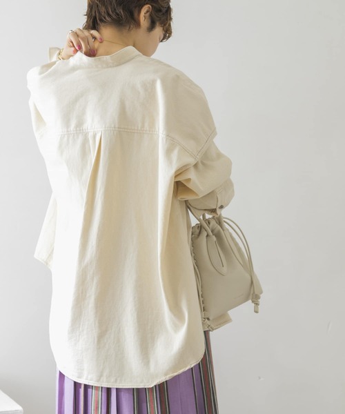 URBAN RESEARCH（アーバンリサーチ）の「バンドカラーデニムシャツ（シャツ/ブラウス・レディース・アイボリー/ブルー・FREE）」の13枚目の写真