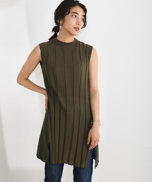 Bou Jeloud（ブージュルード）の「ハイネックノースリーブリブニット（ニット/セーター・レディース・ブラック/レッド/カーキ・FREE）」の2枚目の写真