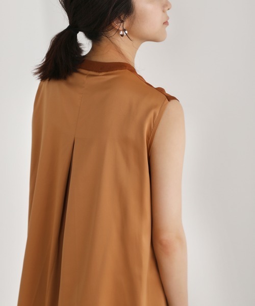 Bou Jeloud（ブージュルード）の「ハイネックノースリーブリブニット（ニット/セーター・レディース・ブラック/レッド/カーキ・FREE）」の14枚目の写真