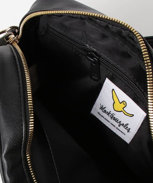 Mark Gonzales（マーク・ゴンザレス）の「MARK GONZALES/マークゴンザレス　フェイクレザー 刺繍ロゴ マルチポケット 横型ショルダーバッグ（ショルダーバッグ・メンズ・ブラック×シルバー/ブラック×ゴールド・FREE）」の5枚目の写真