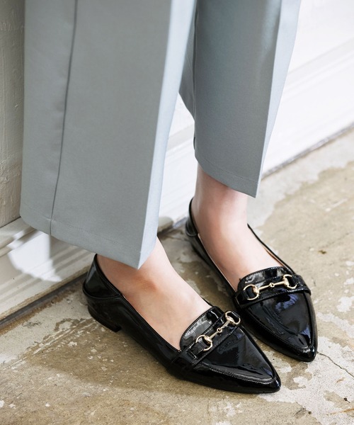 GeeRA（ジーラ）の「ビットローファー＜ポインテッドトゥ＞（ローファー・レディース・アイボリー/キャメル/パイソン/ブラック系その他/レオパード/ブラック/ダークブラウン/その他1/サンドグレー/ライトホワイト・MEDIUM/X-LARGE/SMALL/LARGE）」の14枚目の写真