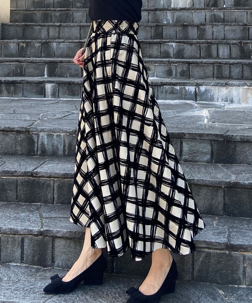 JENNE（ジェンヌ）の「日本製フロッキーフレアスカート（スカート・レディース・ベージュ/ブルー・SMALL/MEDIUM/LARGE）」の17枚目の写真