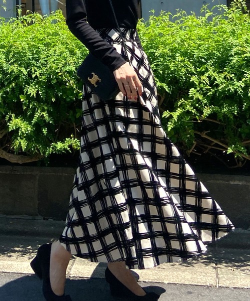 JENNE（ジェンヌ）の「日本製フロッキーフレアスカート（スカート・レディース・ベージュ/ブルー・SMALL/MEDIUM/LARGE）」の14枚目の写真