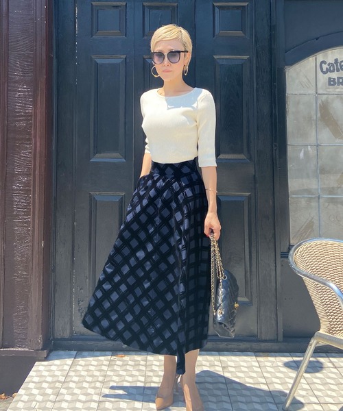 JENNE（ジェンヌ）の「日本製フロッキーフレアスカート（スカート・レディース・ベージュ/ブルー・SMALL/MEDIUM/LARGE）」の21枚目の写真