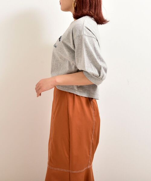 MAJESTIC LEGON（マジェスティックレゴン）の「アンニュイロゴトップス（Tシャツ/カットソー・レディース・アイボリー/グレー/ブラック・SMALL/MEDIUM）」の8枚目の写真