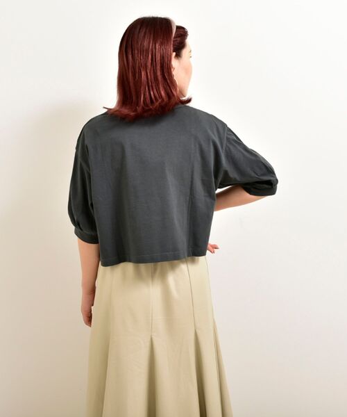 MAJESTIC LEGON（マジェスティックレゴン）の「アンニュイロゴトップス（Tシャツ/カットソー・レディース・アイボリー/グレー/ブラック・SMALL/MEDIUM）」の16枚目の写真
