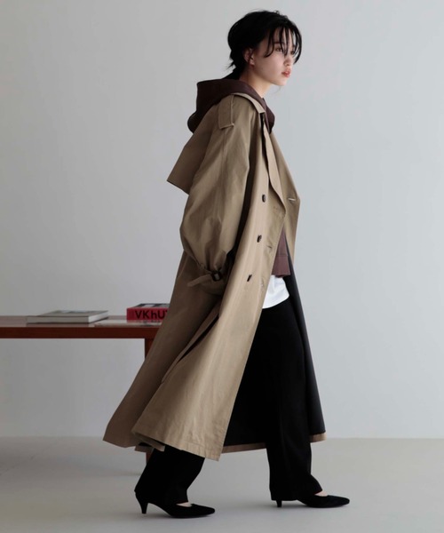 Doux archives（ドゥアルシーヴ）の「ロングトレンチオーバーコート（トレンチコート・レディース・ベージュ/カーキ・MEDIUM）」の14枚目の写真