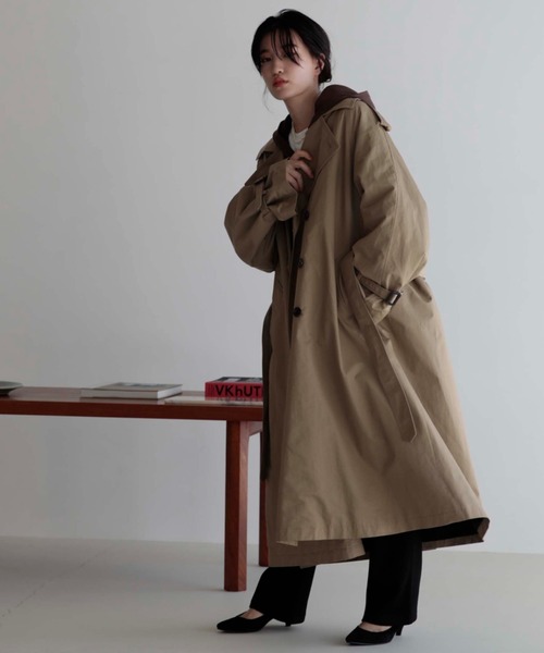 Doux archives（ドゥアルシーヴ）の「ロングトレンチオーバーコート（トレンチコート・レディース・ベージュ/カーキ・MEDIUM）」の12枚目の写真