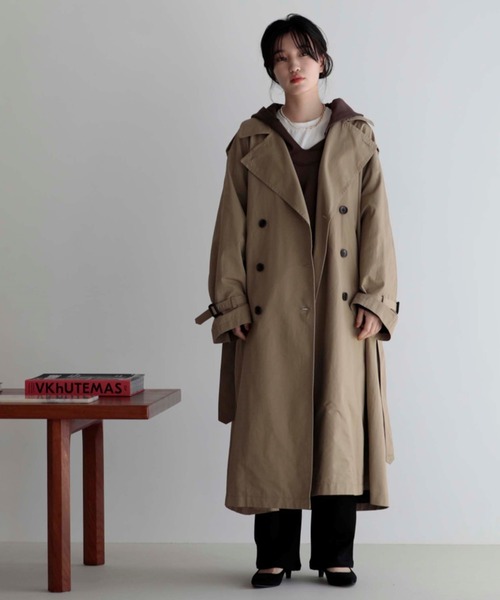 Doux archives（ドゥアルシーヴ）の「ロングトレンチオーバーコート（トレンチコート・レディース・ベージュ/カーキ・MEDIUM）」の5枚目の写真