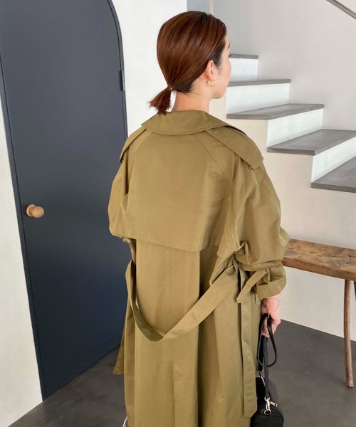 Doux archives（ドゥアルシーヴ）の「ロングトレンチオーバーコート（トレンチコート・レディース・ベージュ/カーキ・MEDIUM）」の21枚目の写真