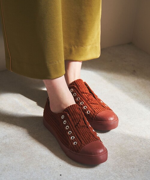 coen(コーエン)の「【ウィメンズ】コーデュロイスリッポンスニーカー(スリッポン・レディース・ブラウン/グレー/オフホワイト/ピンク・SMALL/MEDIUM/LARGE)」の9枚目の写真