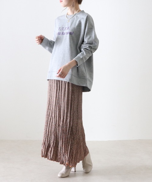 Cheek（チーク）の「ロゴプリント裏毛プルオーバー（スウェット・レディース・アイボリー/グレー/ネイビー・MEDIUM）」の13枚目の写真