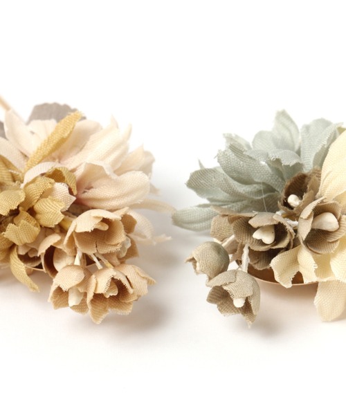 studio CLIP（スタディオクリップ）の「お花コサージュストールピン（ブローチ/コサージュ・レディース・ピンク/ブルー・FREE）」の7枚目の写真