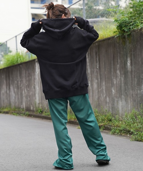 X-girl（エックスガール）の「CARGO POCKET SWEAT HOODIE（パーカー・レディース・オレンジ/ブラック/アッシュ・M/S）」の9枚目の写真