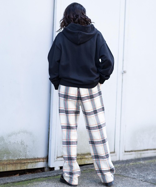 X-girl（エックスガール）の「CARGO POCKET SWEAT HOODIE（パーカー