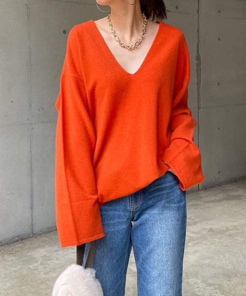 DouDou（ドゥドゥ）の「深Vプルオーバー（ニット/セーター・レディース・チャコールグレー/パープル/オレンジ・FREE）」の3枚目の写真