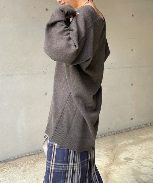 DouDou（ドゥドゥ）の「深Vプルオーバー（ニット/セーター・レディース・チャコールグレー/パープル/オレンジ・FREE）」の11枚目の写真