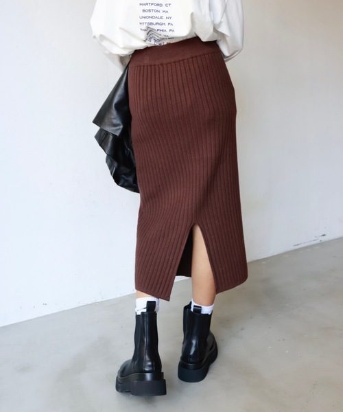 SHAGGIE（シャギー）の「バックスリットリブタイトペンシルスカート（スカート・レディース・ブラック/ブラウン/ブルー/グリーン・FREE）」の3枚目の写真