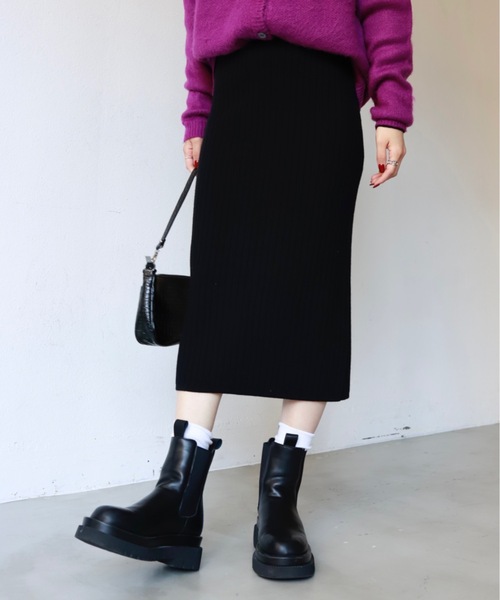 SHAGGIE（シャギー）の「バックスリットリブタイトペンシルスカート（スカート・レディース・ブラック/ブラウン/ブルー/グリーン・FREE）」の2枚目の写真