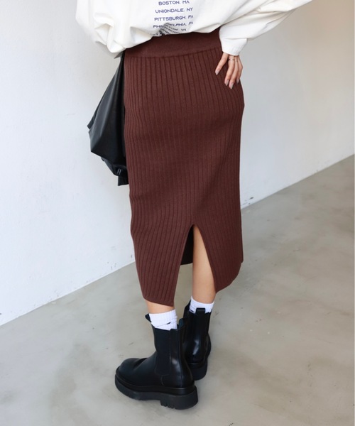 SHAGGIE（シャギー）の「バックスリットリブタイトペンシルスカート（スカート・レディース・ブラック/ブラウン/ブルー/グリーン・FREE）」の11枚目の写真