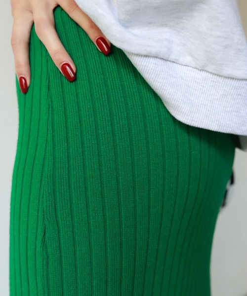 SHAGGIE（シャギー）の「バックスリットリブタイトペンシルスカート（スカート・レディース・ブラック/ブラウン/ブルー/グリーン・FREE）」の9枚目の写真