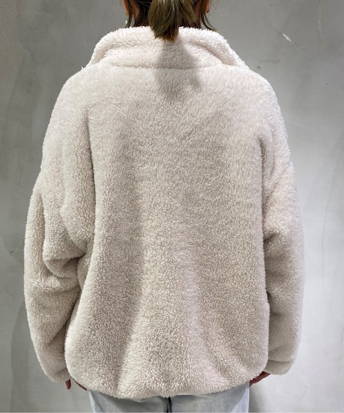 B'2nd（ビーセカンド）の「TATRAS(タトラス) ボアスタンド/LTAT21A4873-L（ブルゾン・レディース・ブラック/ベージュ・1/2/3）」の4枚目の写真