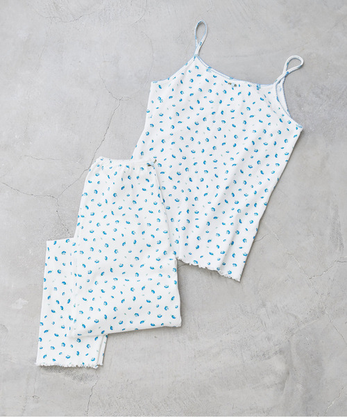 CHILD WOMAN（チャイルドウーマン）の「☆フライス小花プリント キャミソール（キャミソール・レディース・アイボリー/サックスブルー/ブルー・FREE）」の11枚目の写真