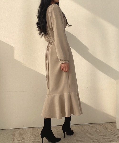 Diosfront(ディオスフロント)の「フロントギャザーマーメイドワンピース(ワンピース・レディース・ブラック/ベージュ/ローズ・M/L)」の9枚目の写真