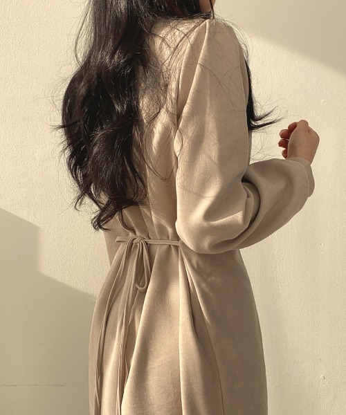 Diosfront(ディオスフロント)の「フロントギャザーマーメイドワンピース(ワンピース・レディース・ブラック/ベージュ/ローズ・M/L)」の11枚目の写真